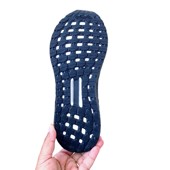 ADIDAS ULTRABoost 20 X James Bond 007 No Time To Die Special Edition Sne… - Picture 7 of 8